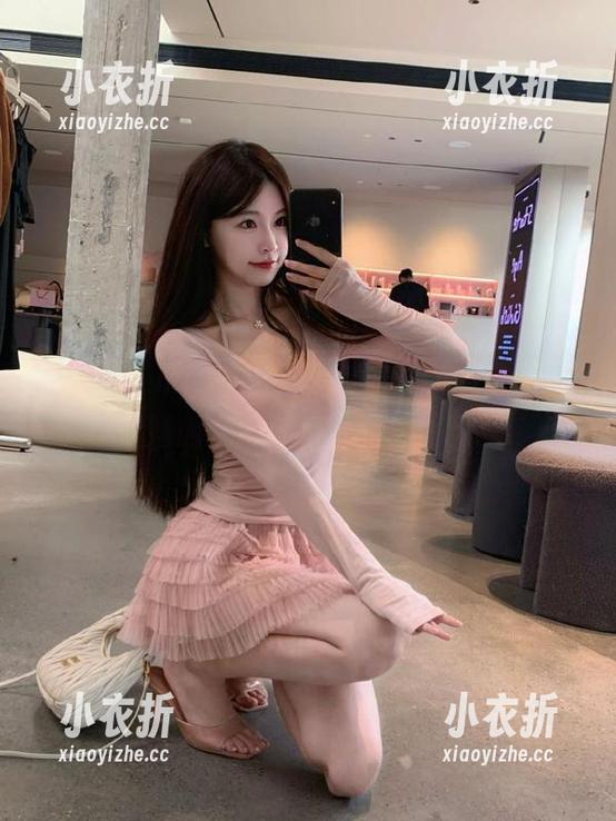 Peach milky Peach milky高卷杏写真集盛大分享:探寻她内心深处的艺术之旅!.txt